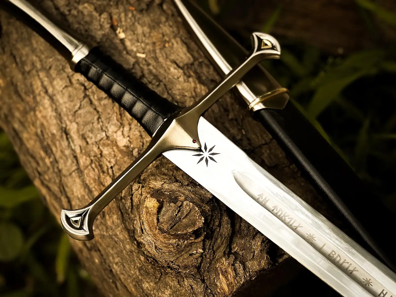 Handcrafted Fantasy Longsword thumbnail 7