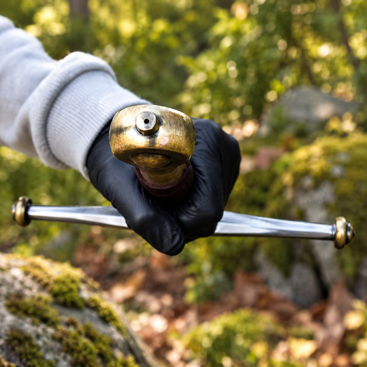 Ice Inspired Fantasy Display Sword thumbnail 4