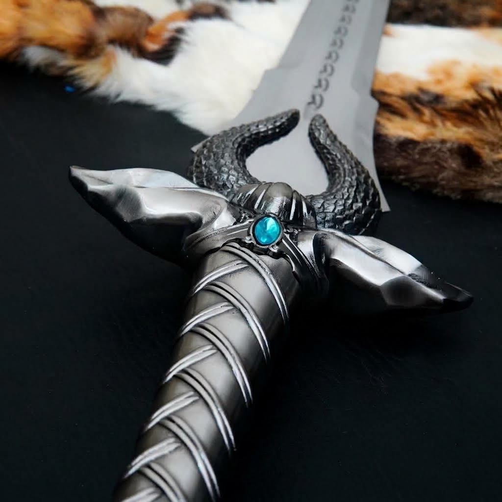 Fantasy Lion Head Display Sword (Silver) thumbnail 6