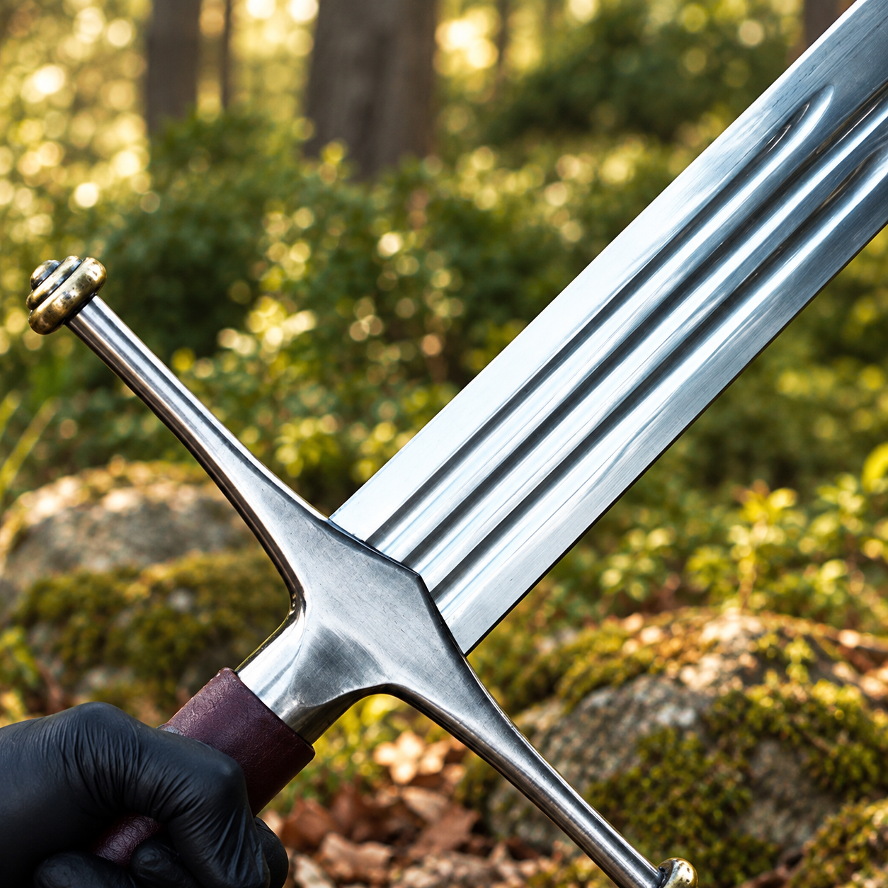 Ice Inspired Fantasy Display Sword thumbnail 3